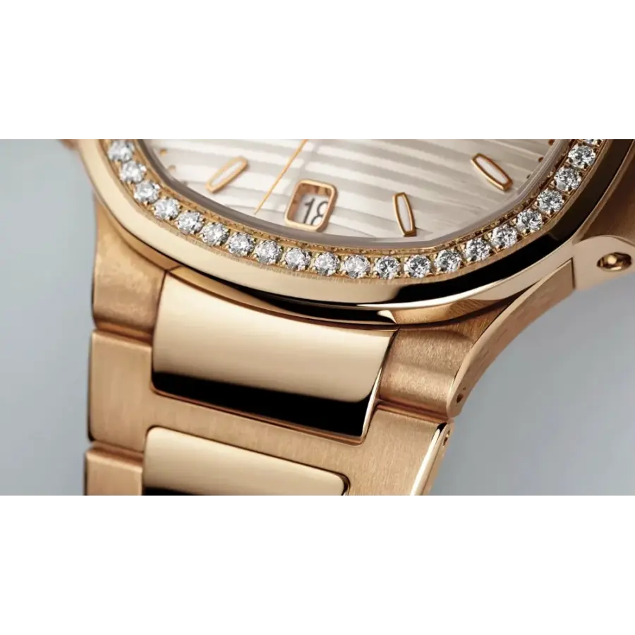 Patek Philippe Ladies Nautilus 7118/1200R‑001 - Image 3