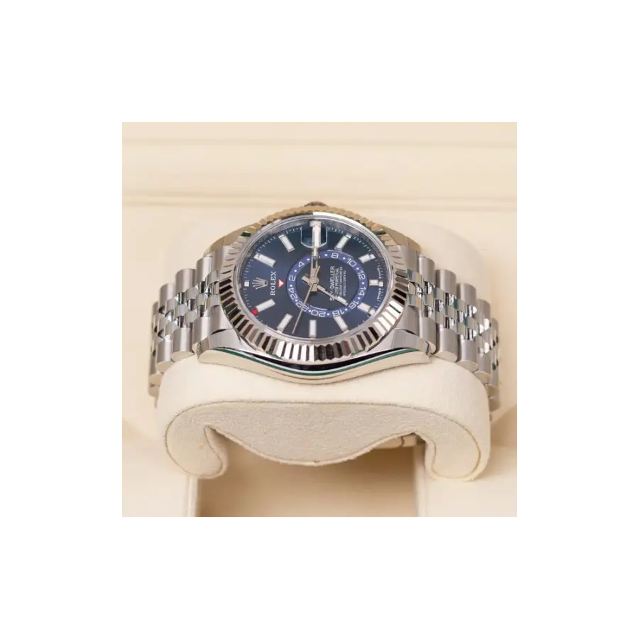 Rolex Sky-Dweller 42mm Ref# 326934-0004 - Image 4