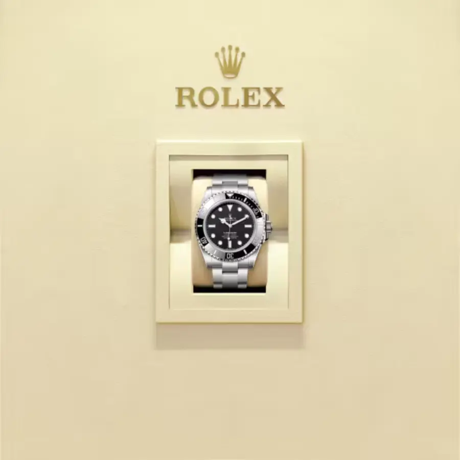 Rolex Submariner Oystersteel Ref# 124060 - Image 7