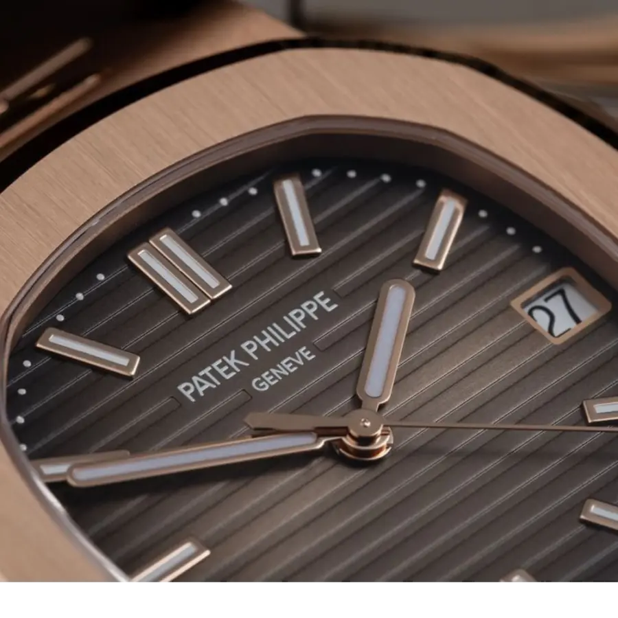 Patek Philippe Nautilus Watch – 5711/1R-001 - Image 4