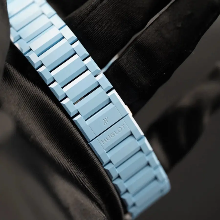 Hublot Big Bang INTEGRATED SKY BLUE CERAMIC Ref# 451.EX.5120.EX - Image 7