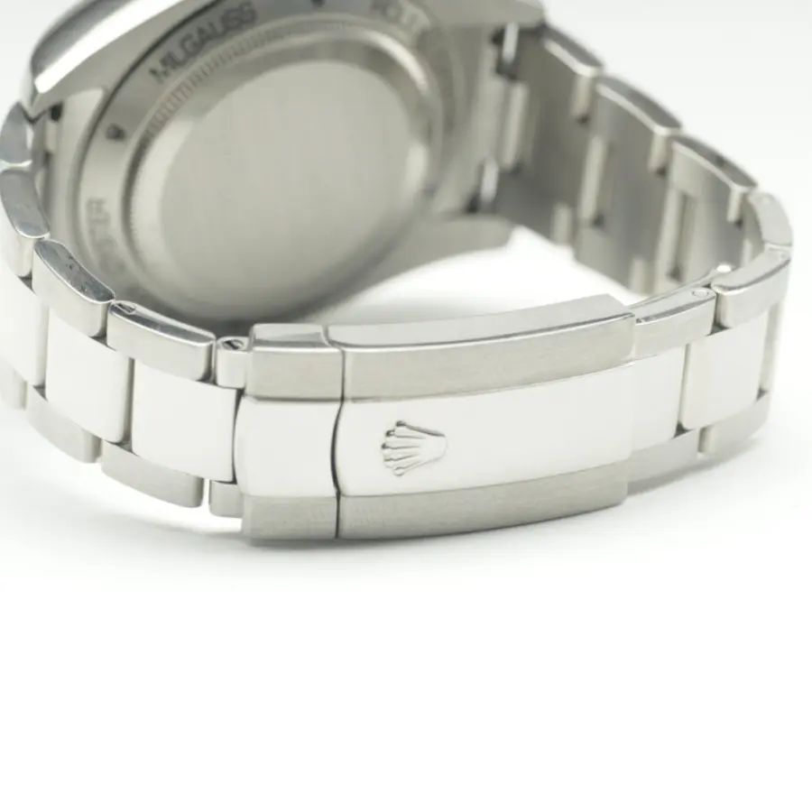 Rolex MILGAUSS Oystersteel Ref #M116400GV-0001 - Image 5